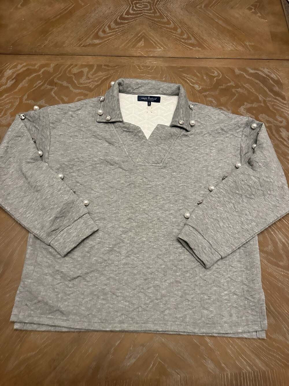 Simply Southern Gray Quilted Top sweater Pearl Rhinestone Collar long sleeve L